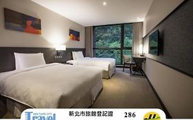 Platinum Hotel
